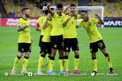 Bại tướng ĐT Việt Nam chốt quân xanh cực lạ cho ASIAN Cup