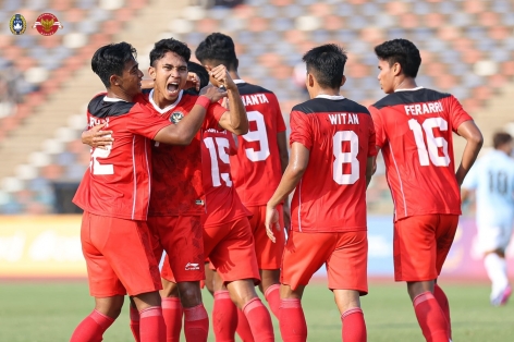 Hàng công thăng hoa, U22 Indonesia đòi lại ngôi đầu của Campuchia