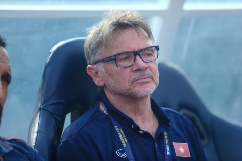 HLV Troussier không nằm trong danh sách thưởng của Nhà nước
