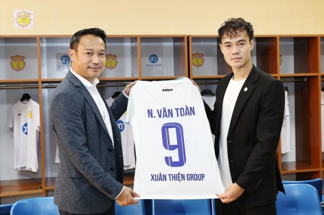 VIDEO: Văn Toàn tập luyện cùng dàn sao Nam Định, đặt mục tiêu vô địch V-League