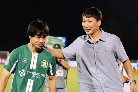 HLV Kim Sang Sik ra phán quyết về Công Phượng với ĐT Việt Nam