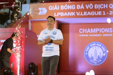 Quy định mới ở V-League khiến nhiều HLV lo lắng