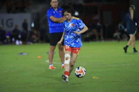 Trực tiếp nữ Việt Nam vs nữ Australia: Thanh Nhã đá chính
