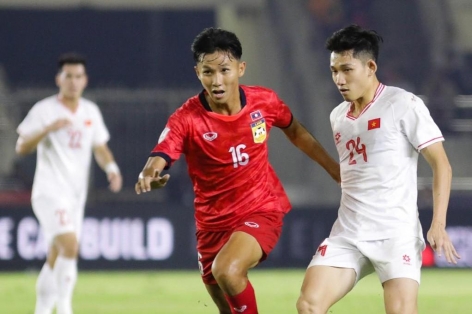 Tiền vệ Lào gốc Việt không được phép hội quân cùng U23