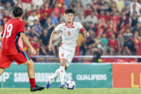 AFC vinh danh 1 cầu thủ U23 Việt Nam sau trận thắng Singapore