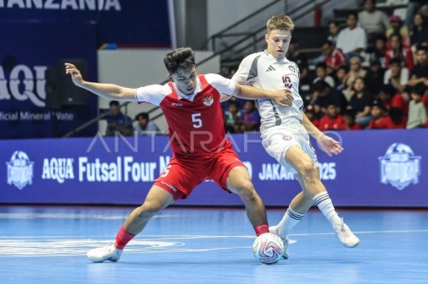 Vừa thắng Hà Lan, Indonesia đã thua sốc trận tranh chức vô địch