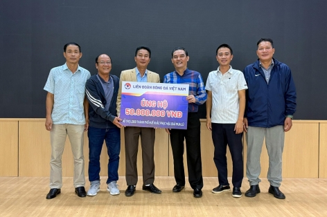 LĐBĐ Việt Nam có hành động ý nghĩa sau bão lũ