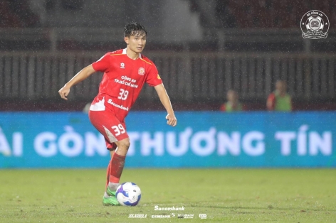 HLV Huỳnh Đức khen hết lời tiền vệ lỡ hẹn SEA Games 33