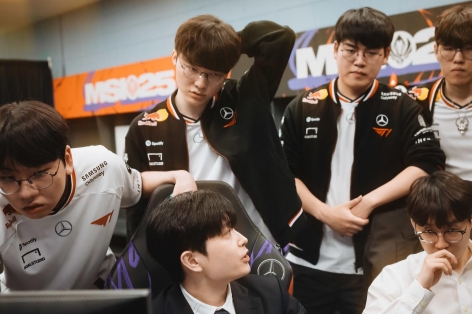 T1 giành chiến thắng thuyết phục trước HLE trong ngày Zeka 'troll game'