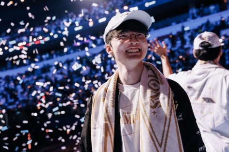 HLV Tabe: 'Thành tích hay danh hiệu không phải là điều đáng sợ nhất ở T1'