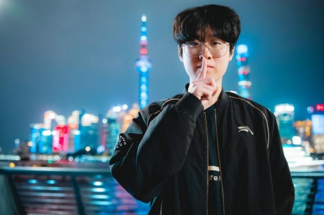 Nóng: Siêu đội hình JDG lộ diện, có cả Zeus lẫn Viper!