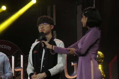 Cộng đồng LMHT ‘nháo nhào’ trước thông tin Faker trở lại Việt Nam sau hơn 6 năm