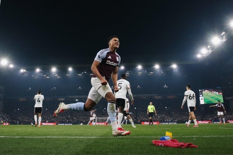 Huyền thoại Man Utd kêu gọi 'Quỷ đỏ' nhắm sát thủ NHA