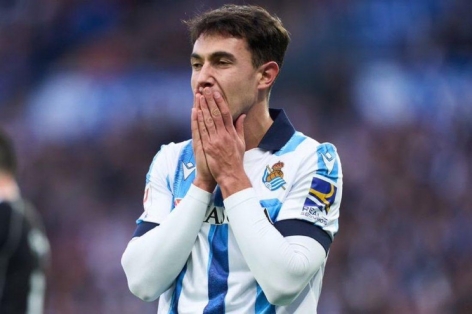Martin Zubimendi lên tiếng bỏ ngỏ tương lai, Arsenal lo sốt vó