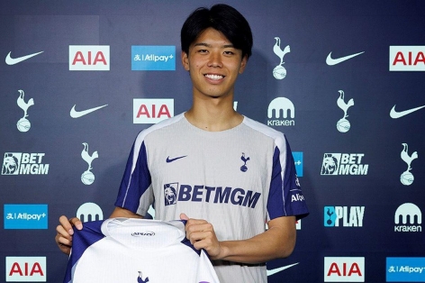 Chính thức: Tottenham chốt trung vệ vô hiệu hóa được Cristiano Ronaldo