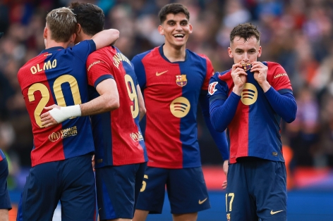 Ngôi sao bị chỉ trích chốt tương lai tại Barca