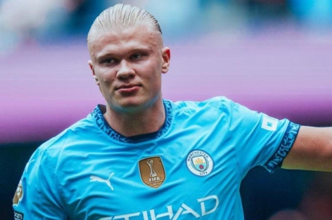 Haaland phản ứng bất ngờ khi bị sao Arsenal chế giễu