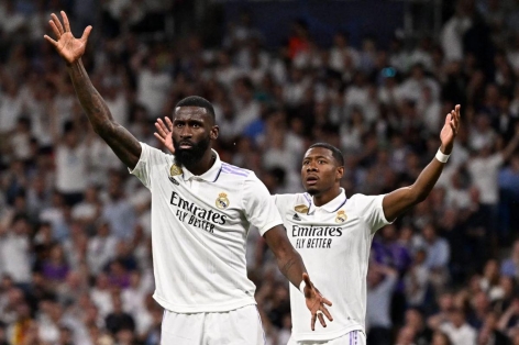 Real Madrid chốt tương lai bộ đôi hàng thủ