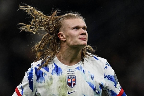 Tuổi 25 của Haaland 'đỉnh' hơn Ronaldo lẫn Messi