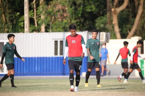 CĐV Đông Nam Á phẫn nộ về sân tập của nước chủ nhà Việt Nam tại SEA Games