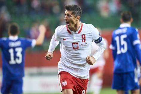 Robert Lewandowski: Cánh én lẻ loi