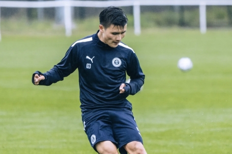 Nhà báo Pháp: 'Quang Hải là bản hợp đồng chất lượng của Pau FC'