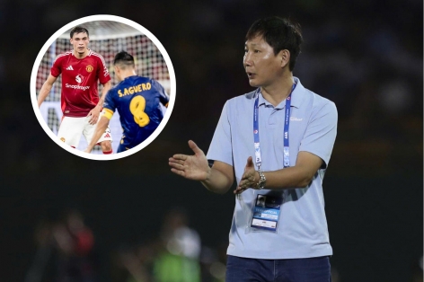 HLV Kim Sang Sik chú ý 1 cầu thủ Malaysia sau trận thắng MU