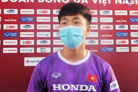 Tiền vệ số 1 phải tập riêng, HLV Philippe Troussier 'sốt vó' ở SEA Games 32