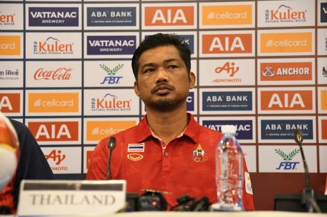 HLV Thái Lan soi giò U22 Việt Nam sau chiến thắng đầu ở SEA Games 32