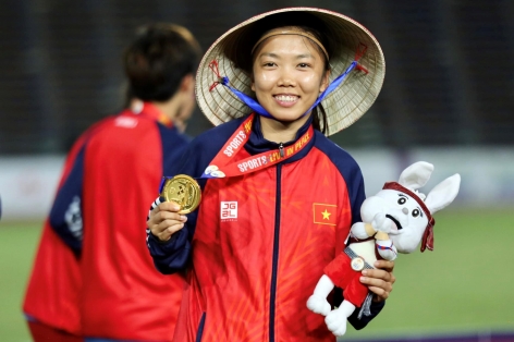 VIDEO: Huỳnh Như hé lộ hình ảnh chưa từng có tại SEA Games 32