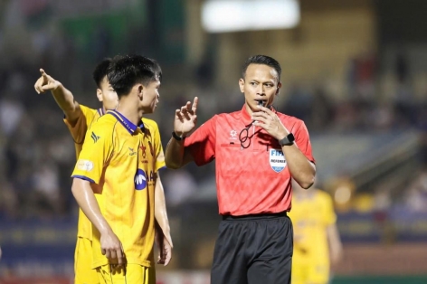 Danh tính trọng tài ngoại bắt trận play-off siêu kinh điển Đà Nẵng vs Bình Phước