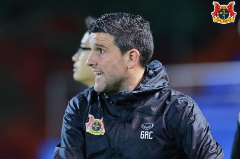 HLV Tây Ban Nha chưa nghĩ đến chức vô địch cùng Ninh Bình