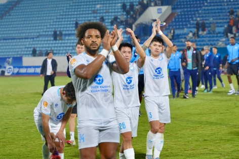 Xuân Son bị 'bắt bài' sau khi trở về từ ĐT Việt Nam