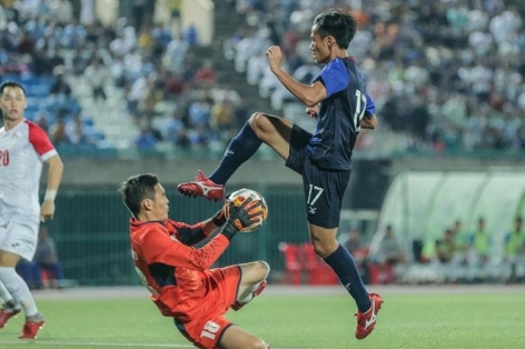 Thi đấu quả cảm, Campuchia cầm hòa Hong Kong ngay trên sân khách