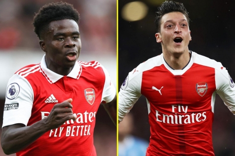 Bukayo Saka chỉ thua kém Mesut Ozil ở Arsenal