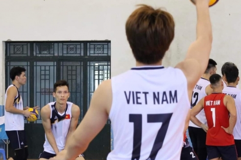 Tuyển bóng chuyền nam chốt 15 cái tên, sẽ còn 1 chủ công bị loại?