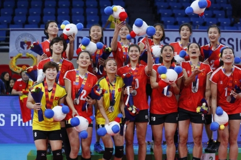 Bóng chuyền nữ VN nhận cơn mưa tiền tưởng nếu giành được chiến tích lịch sử