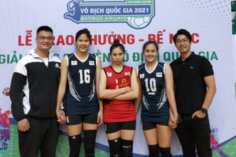 Bùi Ngà và Âu Nhung đã theo chồng về dinh, NHM chờ tin vui của Linh Chi