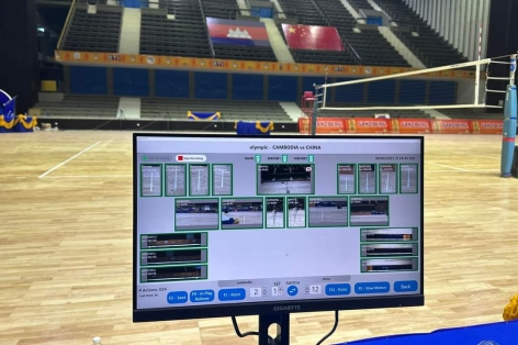 Niềm tự hào của bóng chuyền Campuchia 'gặp sự cố' ngày ra quân SEA Games 32