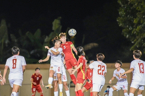 Việt Nam thắng 5-0 ở giải AFF Cup nữ