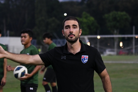 HLV Thái Lan thừa nhận gặp khó trước U19 Lào