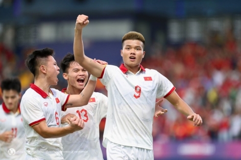 Vì sao HLV Troussier có quyết định khó hiểu ở SEA Games 32?