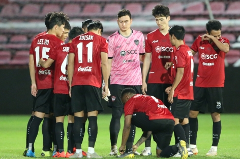 Thủ môn số 1 ĐT Việt Nam được vinh danh ở Thái Lan