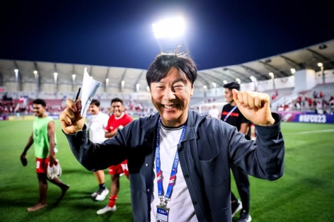 HLV Shin Tae Yong: 'Đối đầu Nhật Bản sẽ tốt hơn là gặp Hàn Quốc ở tứ kết'