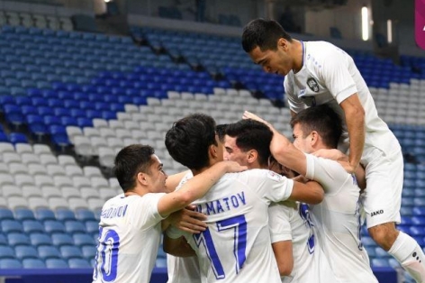 Ứng viên vô địch 'tặng' vé đi tiếp cho U23 Việt Nam