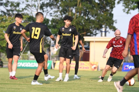 Sao trẻ nước Anh của U23 Thái Lan nóng lòng đá SEA Games 31