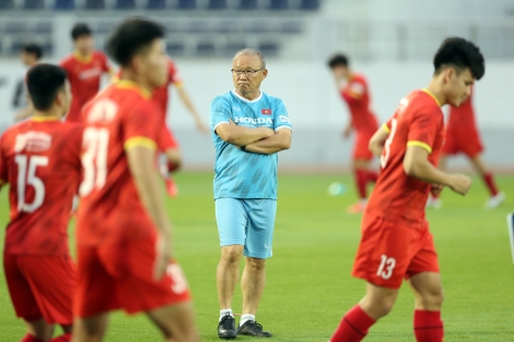 HLV Park ra giáo án 'nặng' cho 2 cầu thủ U23 Việt Nam