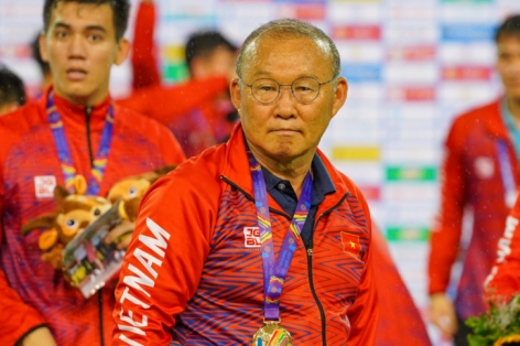 HLV Park Hang Seo: 'Tôi sẽ không nhường ai tấm HCV SEA Games 31'