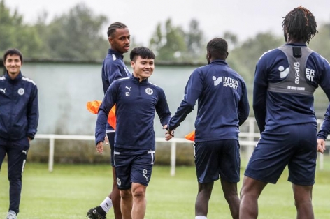 Quang Hải sắp có trận đấu đầu tiên tại Pau FC