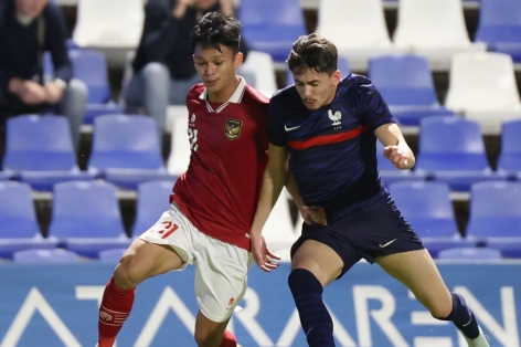HLV Shin Tae Yong chê cầu thủ Indonesia 'hèn nhát' ở World Cup thu nhỏ
